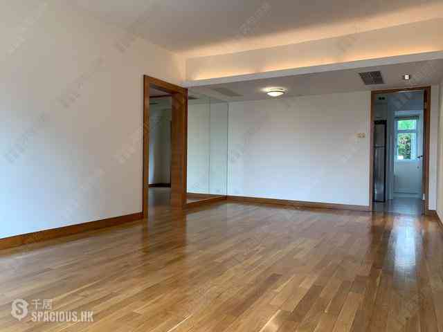 Mid Levels Central - Greenland Court 02