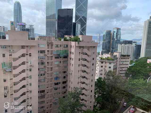 Mid Levels Central - Greenland Court 01