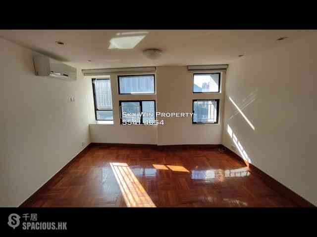 Mid Levels Central - Birchwood Place 05