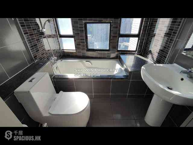 Mid Levels Central - Birchwood Place 06