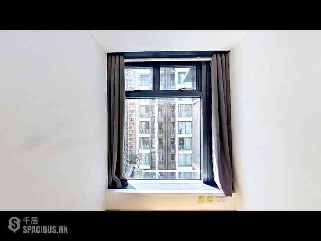 Sai Ying Pun - High Park 99 09