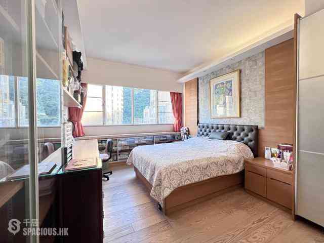 Mid Levels Central - Clovelly Court 04