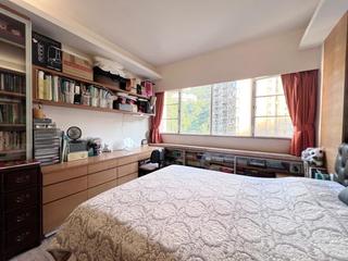 Mid Levels Central - Clovelly Court 05
