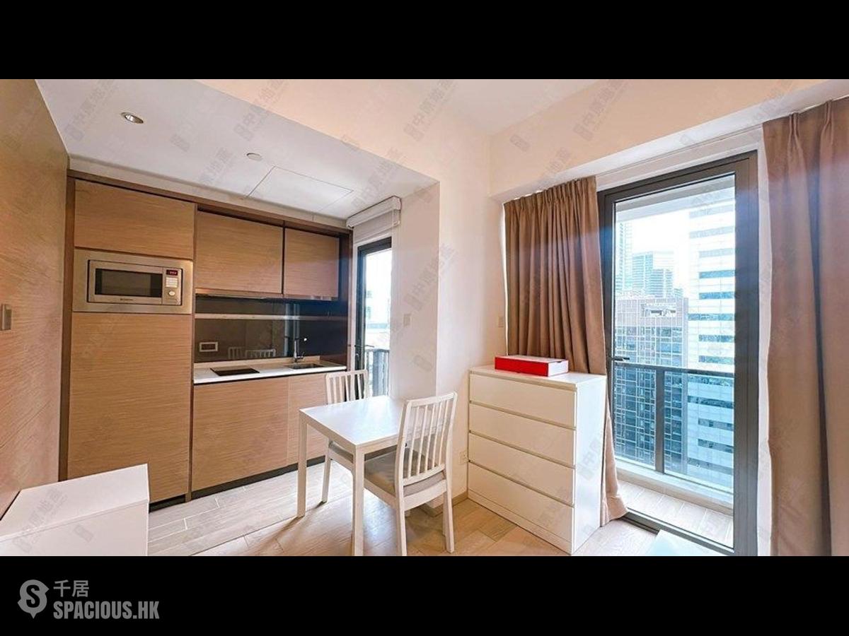 Wan Chai - L' Wanchai 01