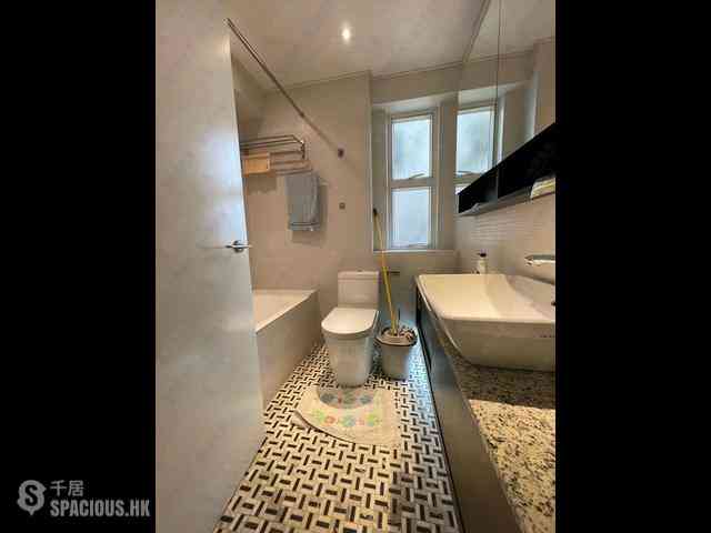 Mid Levels West - Realty Gardens Paris Court (Block 2) Paris Court 18