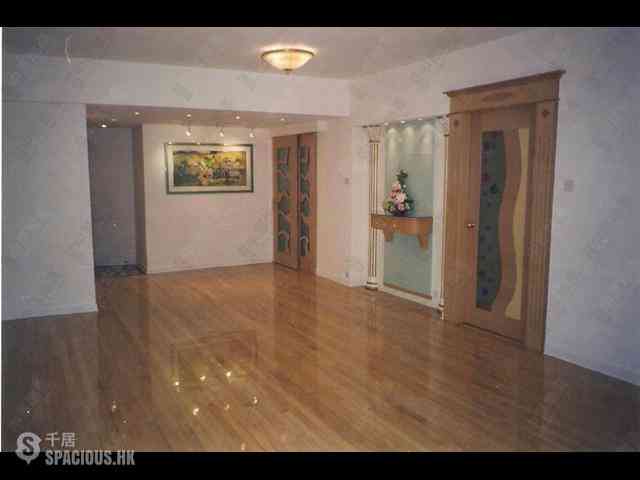 Mid Levels West - Realty Gardens Paris Court (Block 2) Paris Court 05