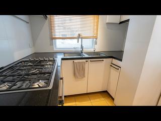 Mid Levels West - Realty Gardens Paris Court (Block 2) Paris Court 07