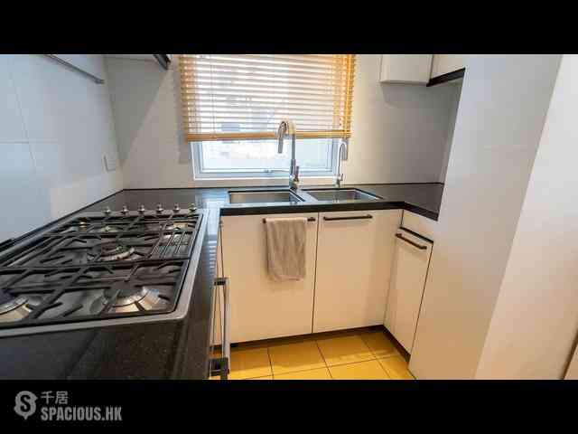 Mid Levels West - Realty Gardens Paris Court (Block 2) Paris Court 07