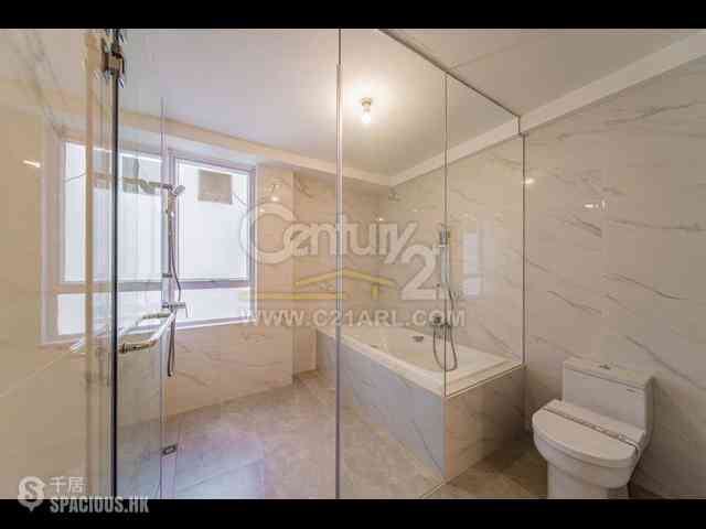 Mid Levels Central - Tregunter Tower 3 02