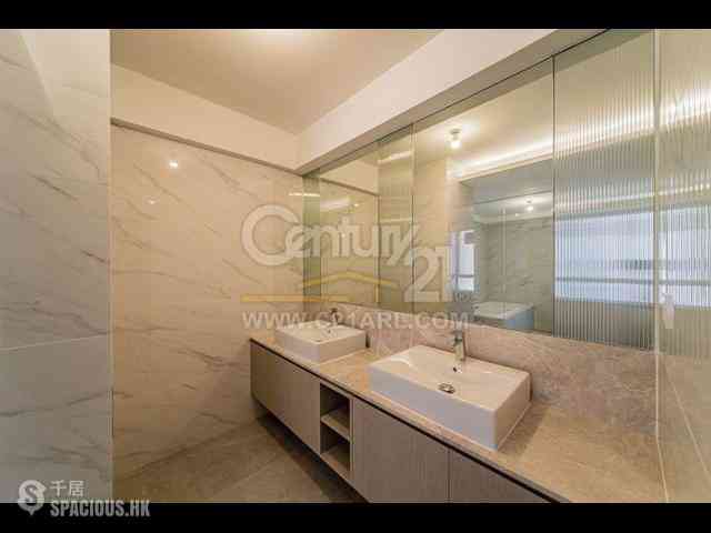 Mid Levels Central - Tregunter Tower 3 03