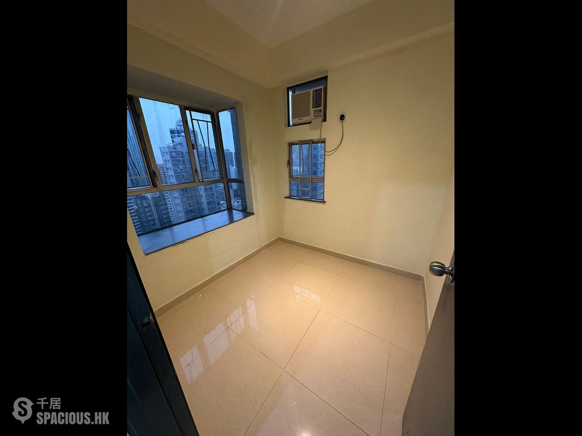 Sai Ying Pun - Wing Sing Court 01