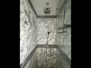 Soho - The Pierre 13