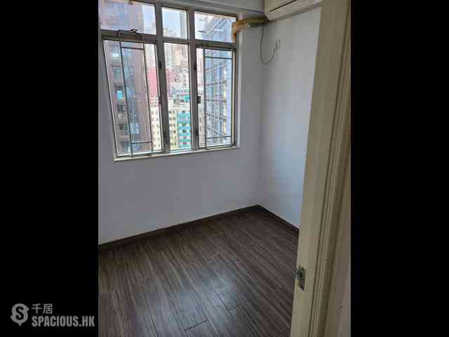 North Point - Fung Cheong Building 07