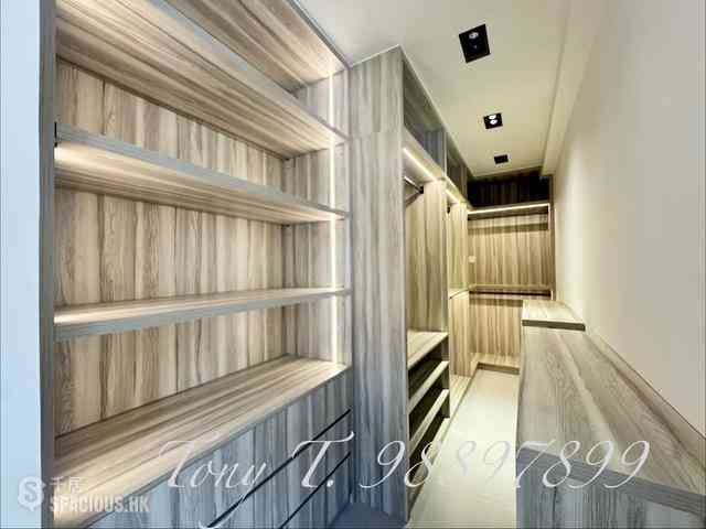 Mid Levels Central - Tregunter Tower 3 03