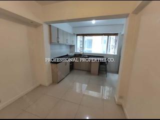 Sheung Wan - 109-111, Wing Lok Street 03
