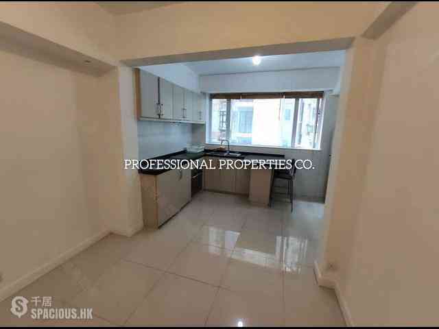 Sheung Wan - 109-111, Wing Lok Street 03