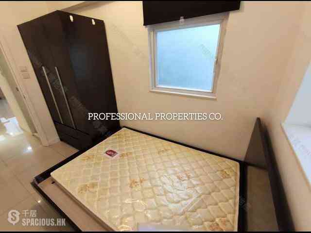 Sheung Wan - 109-111, Wing Lok Street 09