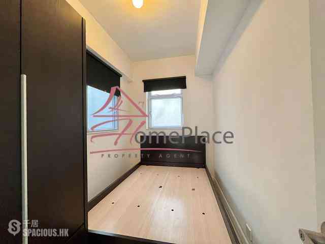 Sheung Wan - 109-111, Wing Lok Street 08