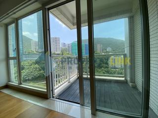 Happy Valley - The Altitude 02