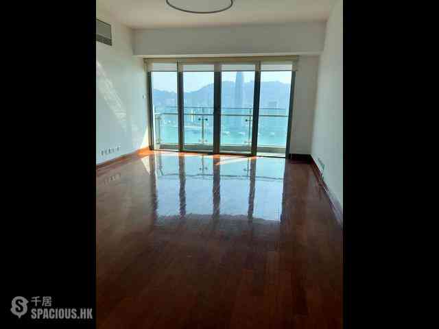 West Kowloon - The Harbourside 01
