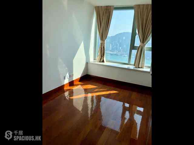 West Kowloon - The Harbourside 08