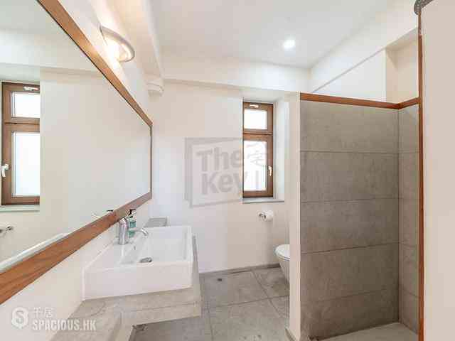 Clear Water Bay - Silverstrand Garden 13