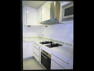 Mid Levels Central - Best View Court Block 68, Macdonnell Road 07