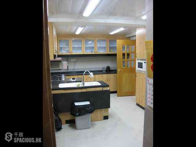 Mid Levels Central - Kam Yuen Mansion 07