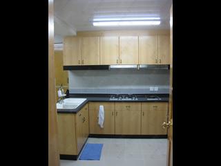 Mid Levels Central - Kam Yuen Mansion 08