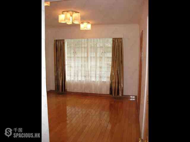 Mid Levels Central - Kam Yuen Mansion 09