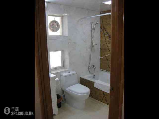Mid Levels Central - Kam Yuen Mansion 10