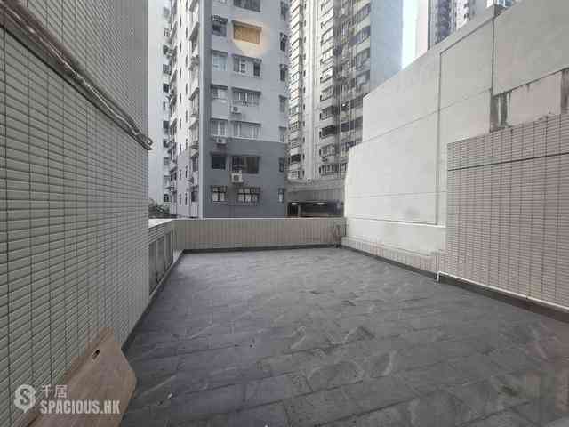 Happy Valley - 28-30, Village Road 12