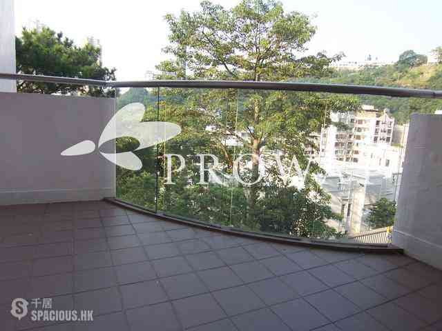 Happy Valley - Sanitarian Apartments 02