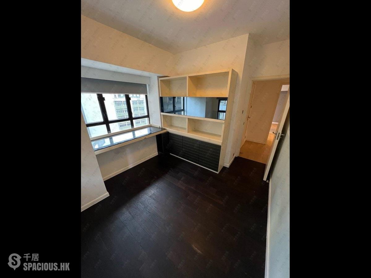 Mid Levels Central - Robinson Heights Block 2 01