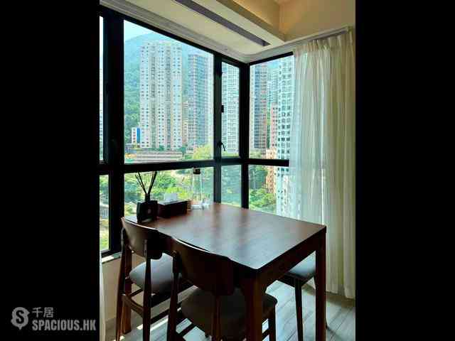 Mid Levels West - Wilton Place 02