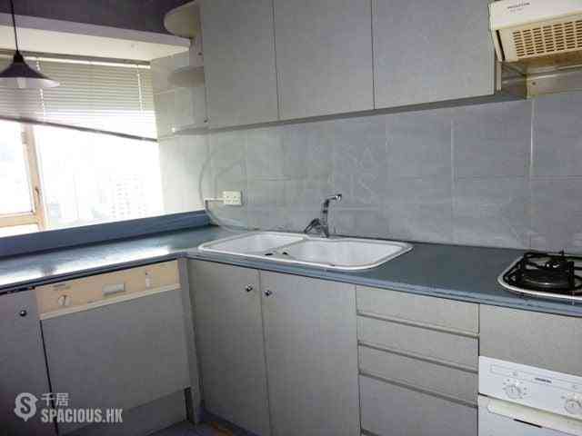 Mid Levels Central - Birchwood Place 04