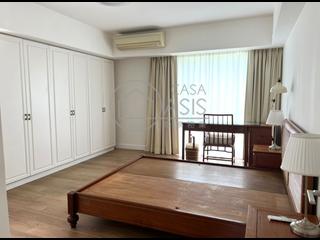 Leighton Hill - Rose Court 06
