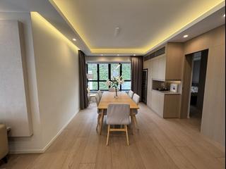 Mid Levels Central - Elegant Terrace Block 1 13