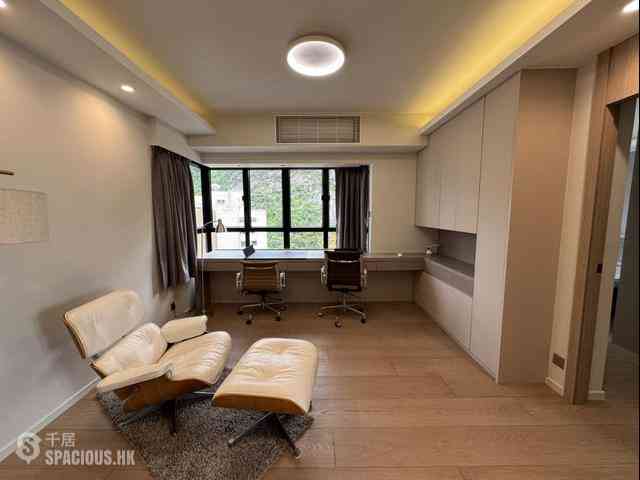 Mid Levels Central - Elegant Terrace Block 1 24