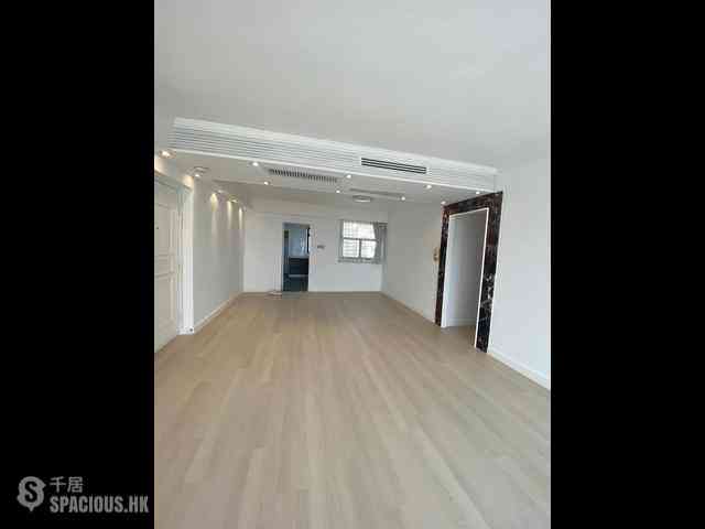 Mid Levels Central - The Grand Panorama Block 5 03