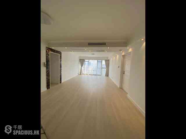 Mid Levels Central - The Grand Panorama Block 5 01