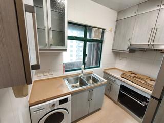 Mid Levels Central - Hillsborough Court Block 1 08