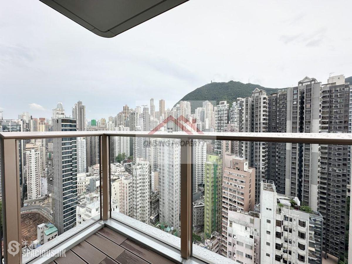 Sai Ying Pun - Des Voeux W Residence 01