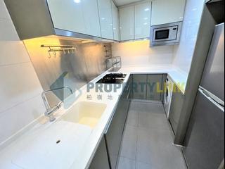 Sai Ying Pun - Island Crest 07