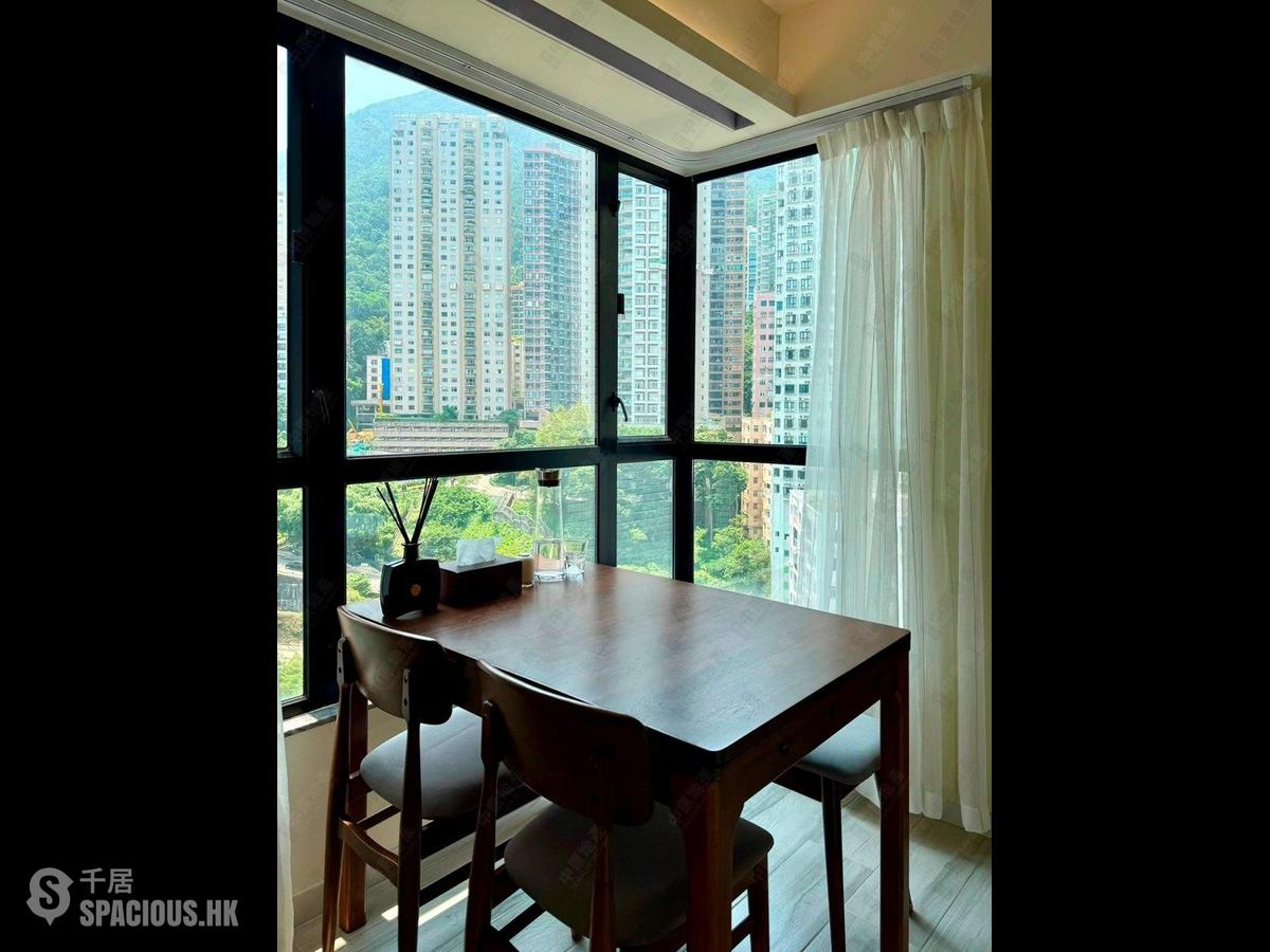 Mid Levels West - Wilton Place 01