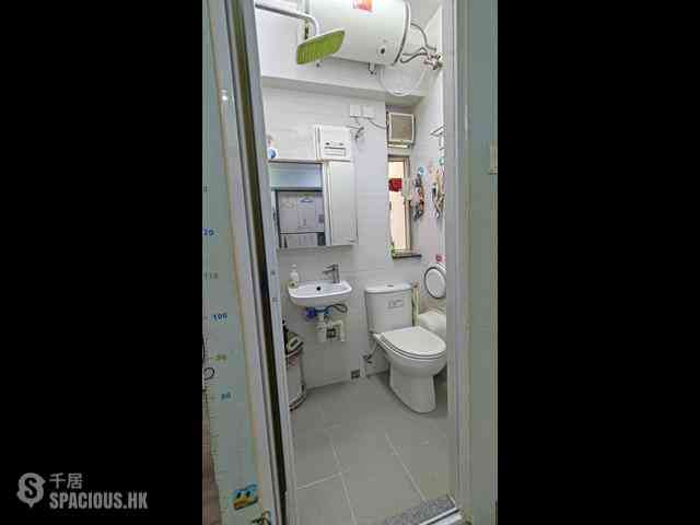 Sai Ying Pun - 2-4, Chung Ching Street 08