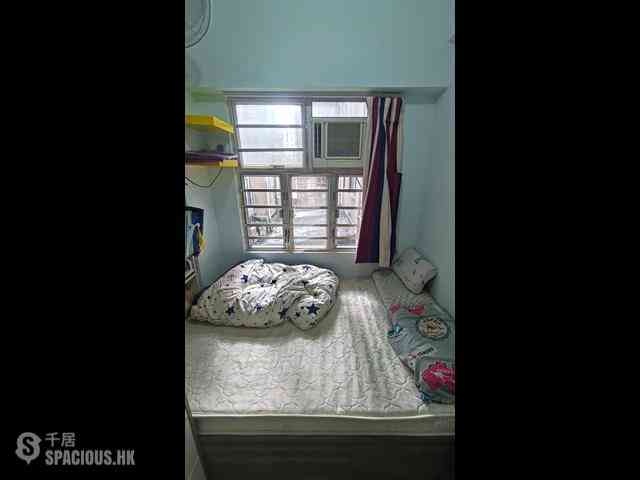 Sai Ying Pun - 2-4, Chung Ching Street 05
