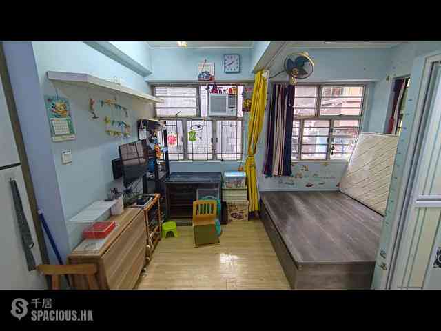 Sai Ying Pun - 2-4, Chung Ching Street 01