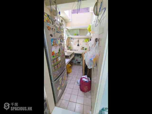 Sai Ying Pun - 2-4, Chung Ching Street 06