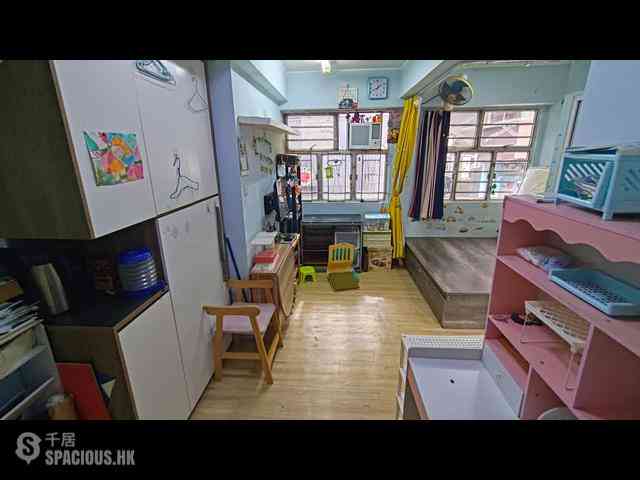 Sai Ying Pun - 2-4, Chung Ching Street 09
